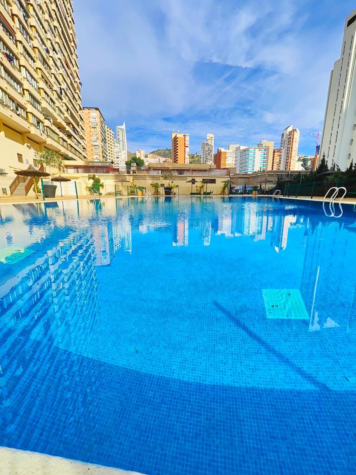 Acuarium Lux Apartment Benidorm Luaran gambar